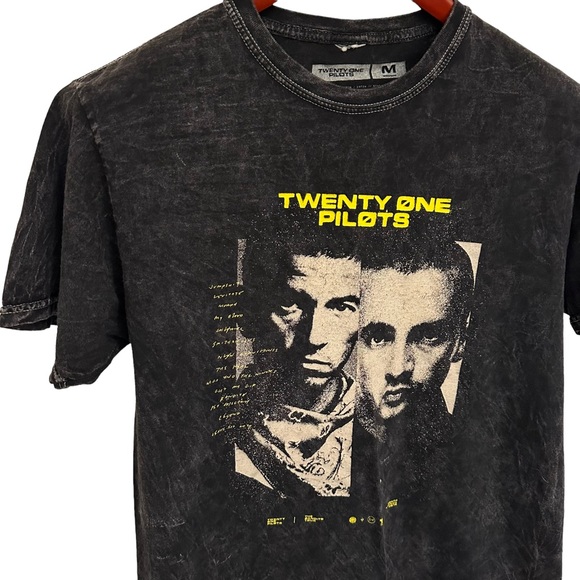 Twenty One Pilots Tops - Twenty One Pilots Bandito Concert 2019 Tee M